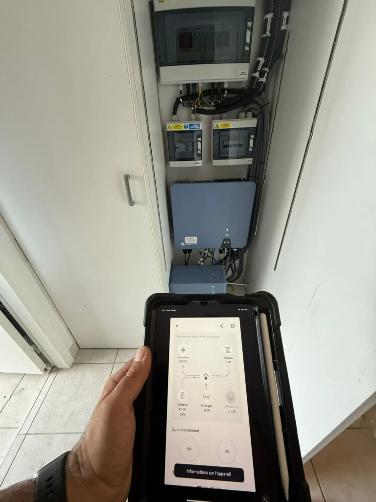 installation-panneaux-solaires-6kw-villette-de-vienne-sauralec-solaire (4)