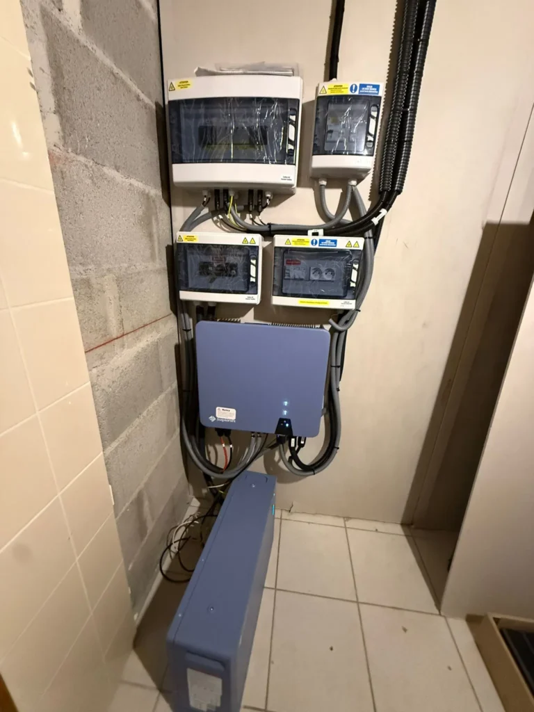 installation-panneaux-solaires-6kw-villette-de-vienne-sauralec-solaire (5)